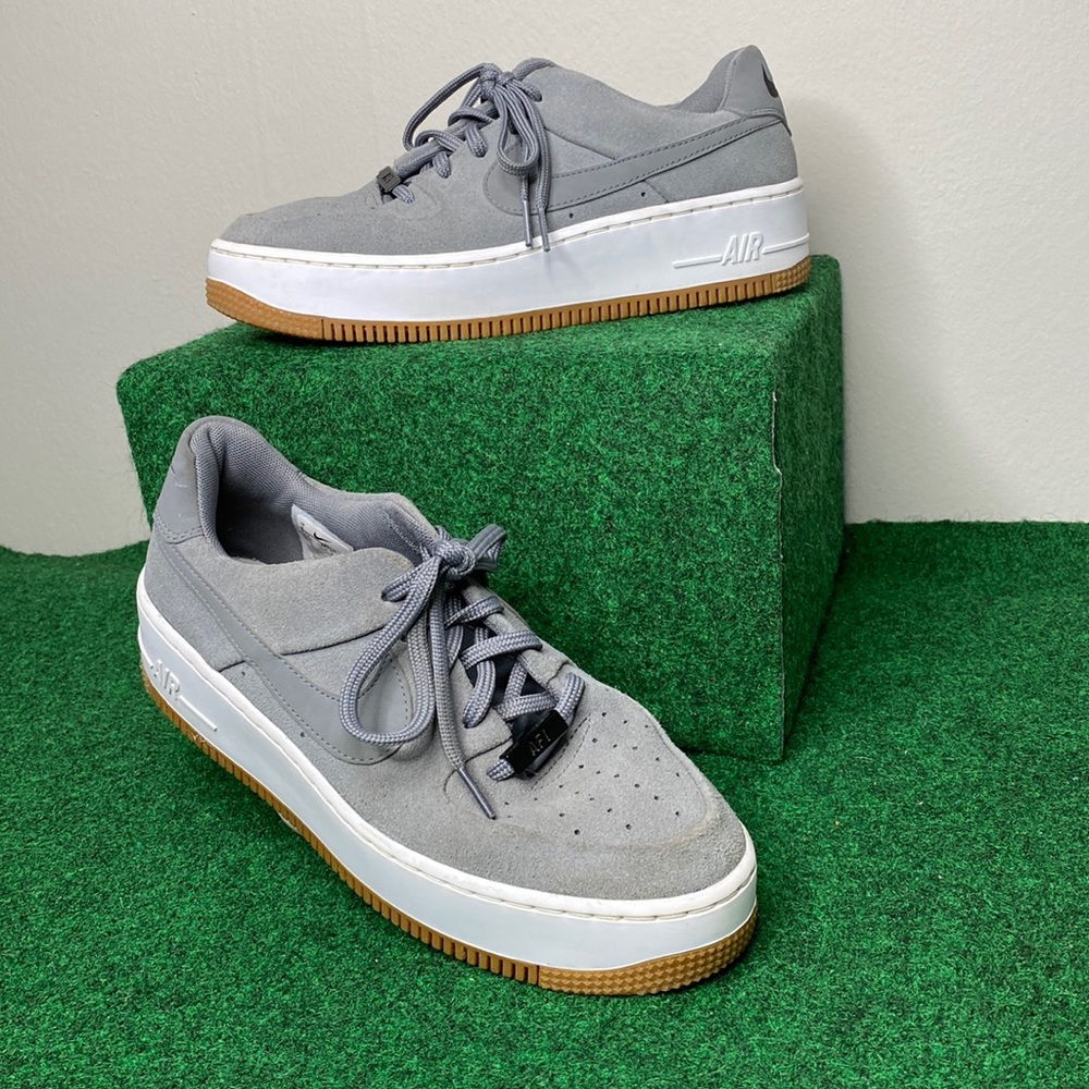 Nike Air Force 1 Sage Low Cool Grey 2019 Size 9 no original box with replacement